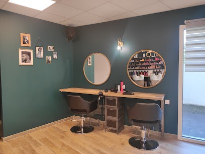 O Petit Salon, Salon de Coiffure à Mûrs-Erigné