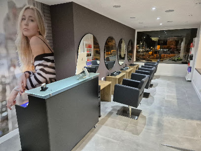 Sabrina M Coiffeur à Marseille 09
