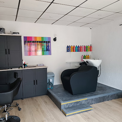 Moustache Et Bigoudis, Coiffeur à Chaudenay
