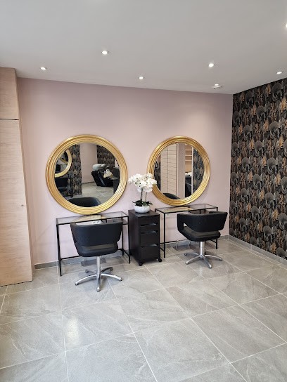 Emilie Coiffure, Salon de Coiffure à Châteauneuf-sur-Loire