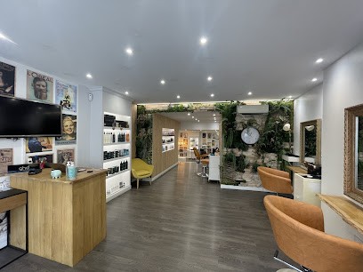 Chez Charly, Salon de Coiffure à Châteauroux