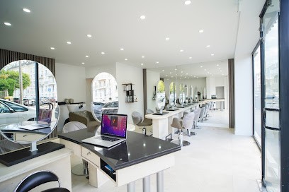 Chez Hasna, Salon de Coiffure à Poissy