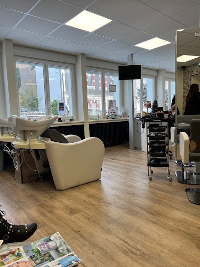 Concept'hair, Salon de Coiffure à Moyeuvre-Petite