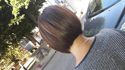 Du Peigne Aux Ciseaux, Coiffeur à Cadillac-sur-Garonne