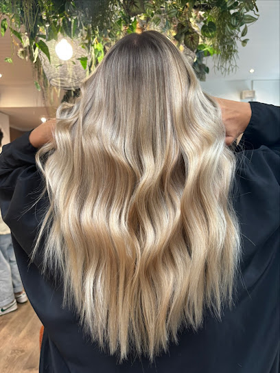Camillehaircolorist Coiffeur à Cannes
