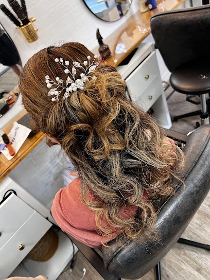 NanaCoiffure, Coiffeur à Domicile à Tancrou