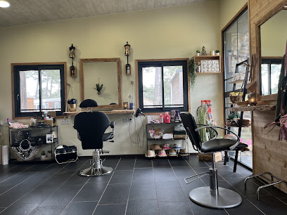 Lorenza Coiffure & Barbier Coiffeur à Vendays-Montalivet