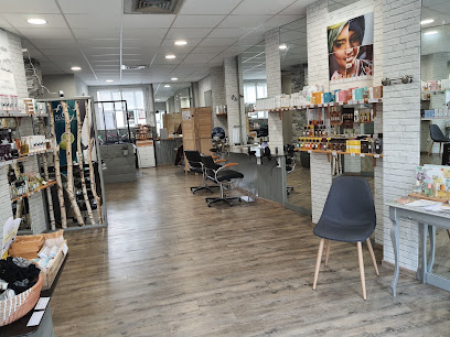 Bulles De Coton Coiffeur à Lourdes