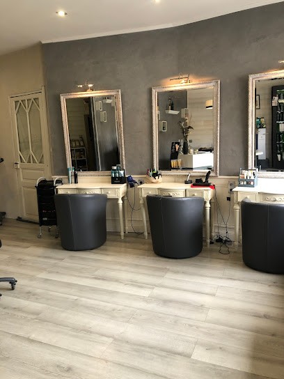 Coiffure Au Fil De L'hair, Salon de Coiffure à Villamblard