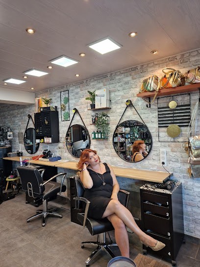 FM'Hair - Salon de coiffure à Poix-Terron / Poix Terron (Virginie Brengel), Salon de Coiffure à Poix-Terron