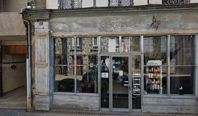 Elegance, Salon de Coiffure à Mauriac