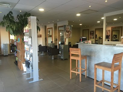 Essentiel, Salon de Coiffure à Châbons