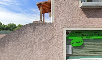 YG Barber Shop, Barbier à Roussillon
