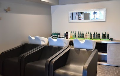 MAOZEN - 01540, Salon de Coiffure à Vonnas