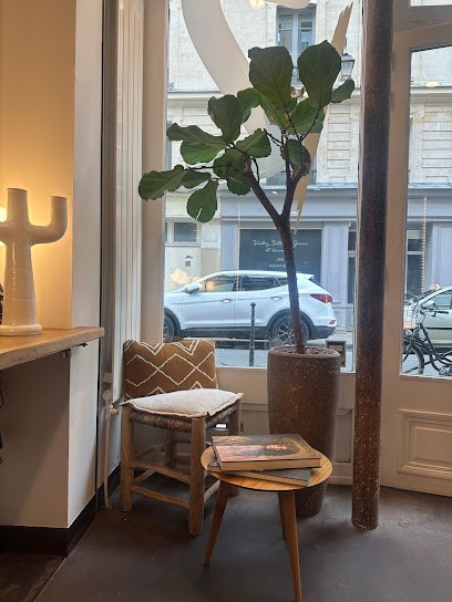 Numero 2 by Richard Le salon de coiffure tendance du Marais Paris, Salon de Coiffure à Paris 04