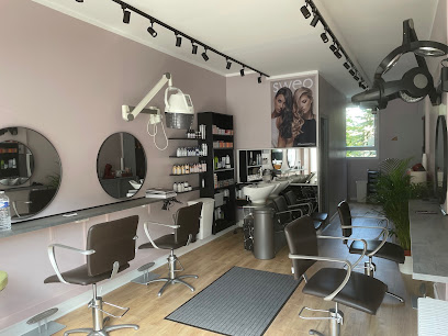 Le Salon De Roxane - Coiffure Saint-Cloud Coiffeur à Saint-Cloud