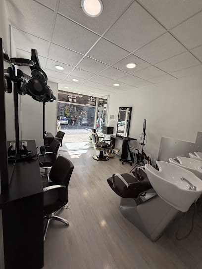 Elle Et Lui Coiffeur à Clermont-Ferrand