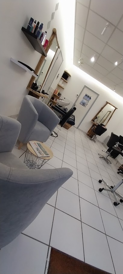 FLORACOIF, Salon de Coiffure à Florac Trois Rivières