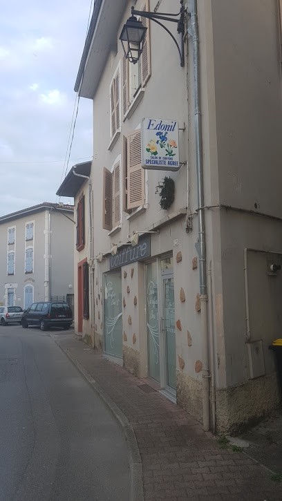 Elora Coiffure, Salon de Coiffure à Moirans