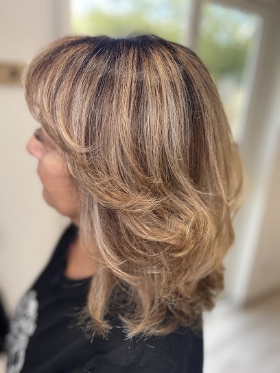 Astier Marie Studio, Salon de Coiffure à Méounes-lès-Montrieux