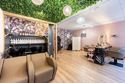 Beaucie & Co (Le Petit Salon de Lucie), Salon de Coiffure à Ayse