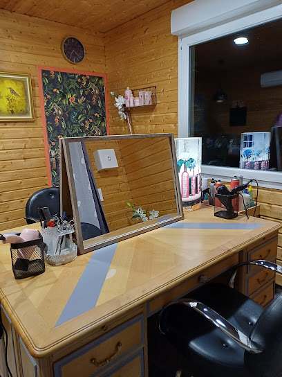 Ô Rouge Écrin Coiffeur à Pouilly-sous-Charlieu