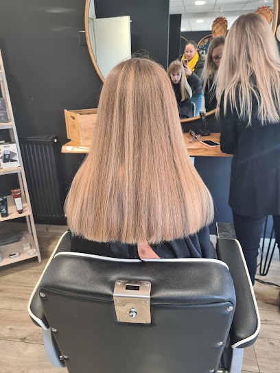 Les Ciseaux D'aurē, Salon de Coiffure à Romagné