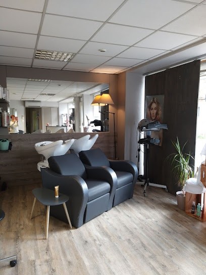 Laeti'ff, Salon de Coiffure à Saint-Christophe-Vallon