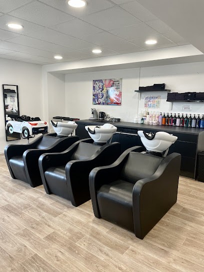 Coiffure By Lory Avec Et Sans Rendez-vous, Salon de Coiffure à Balbigny