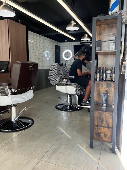 Beauty shop, Salon de Coiffure à Marignane