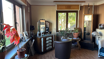 Mikelé Lunetta - Coiffeur, Coiffeur à Tenteling
