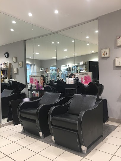 L'atelier De Lalie, Salon de Coiffure à Roquettes