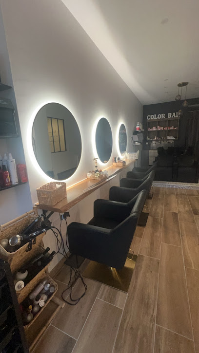 L'atelier Des Sœurs Coiffeur à Chaumont