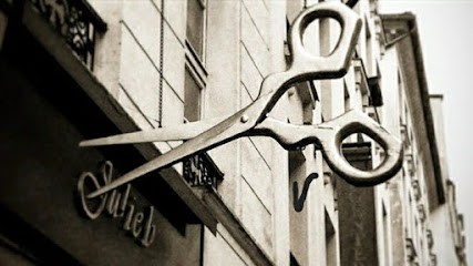 Julie B, Salon de Coiffure à Paris 04