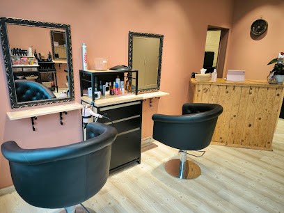 Nails & cuts, Salon de Coiffure à Fécamp
