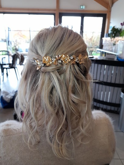 Le Salon de Typhaine, Salon de Coiffure au Pellerin