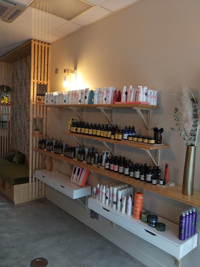 Women And Men, Salon de Coiffure à Saintes