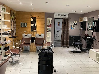 Promesse - Salon De Coiffure & Coiffeur à Domicile, Salon de Coiffure à Rougemont-le-Château