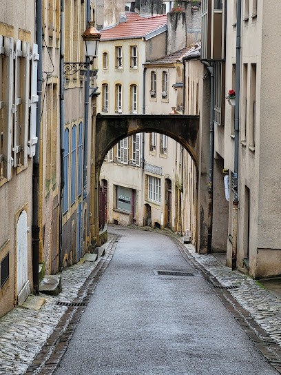 Bubble Blonde by Valérie, Salon de Coiffure à Metz