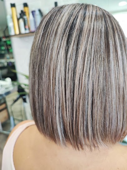 Studio Crillon By Marianne, Salon de Coiffure à Roquemaure