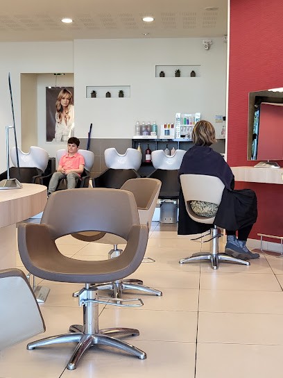 YSEAL coiffure, Salon de Coiffure à Gonfreville-l'Orcher