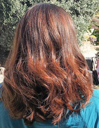 COIFFEUR COLOR AND CUT, Salon de Coiffure à Peypin