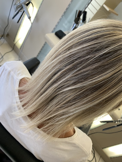 Sonew.coiffure Coiffeur à Cancale