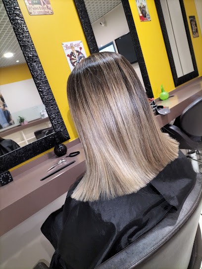 MC Signature, Salon de Coiffure à Somain