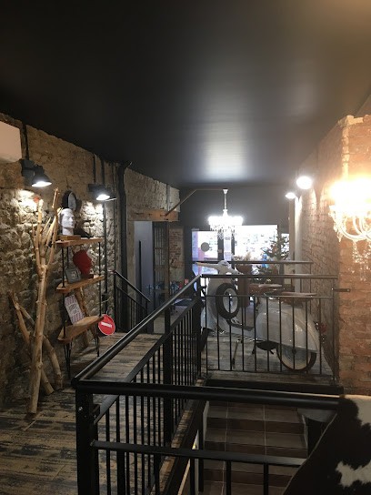 Le Barbier, Salon de Coiffure à Firminy