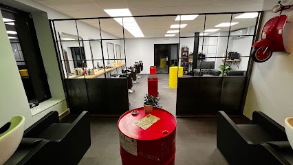 LE SALON D'ALEXIS MONTBAZON (+ ESPACE COWORKING COIFFURE), Salon de Coiffure à Montbazon