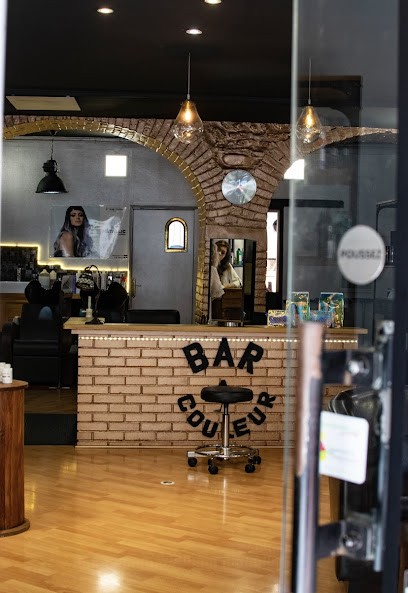 46 Avenue Coiffure, Salon de Coiffure à Montluel