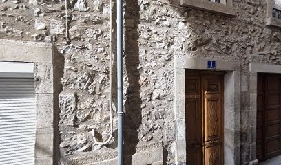 Mayrand Cécile, Coiffeur à Domicile à Villefranche-de-Rouergue