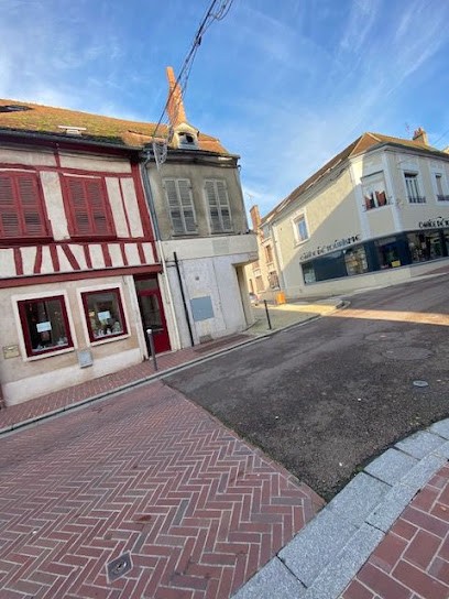 AURELIE COIFFURE, Salon de Coiffure à Saint-Florentin