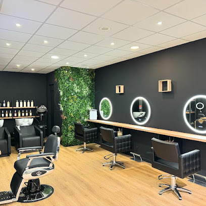 Le Salon D'amélie Coiffeur à Ploeren